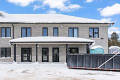 3202 Vivian Line 49, Stratford, ON N5A 0K6