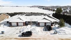 94 Redford Drive, South Huron, ON N0M 1S3