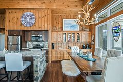 22-301 Oakridge Deerhurst Drive, Huntsville, ON P1H 2E8