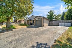 23 Bismark Drive, Cambridge, ON N1S 4E6