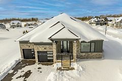116 Laurens Lane, Georgian Bluffs, ON N0H 1S0
