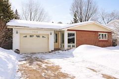 2036 KINGS GROVE Crescent, Beacon Hill North - South and Area, ON K1J 6G1