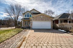 89 Mctaggart Court, London North, ON N5X 3L9