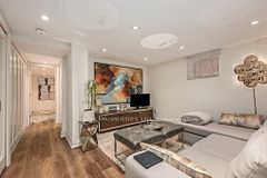 116 Cartier Street C, Ottawa Centre, ON K2P 1K5