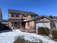 15 Strada Boulevard, St. Catharines, ON L2S 3L6