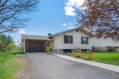 200 Ellen Avenue, Cornwall, ON K6J 3L7