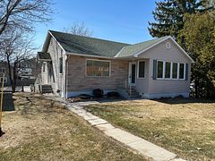 146 Elgin Street W, Arnprior, ON K7S 1N8