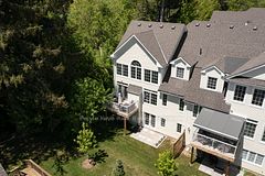 16 LEEDS Court, Bracebridge, ON P1L 0B7