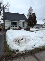 122 Golfdale Road, Belleville, ON K8N 4B1