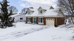 235 5th Avenue, Hanover, ON N4N 2C3