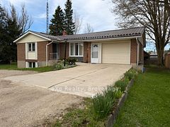 60 Main Street E, Mapleton, ON N0G 1P0