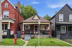 121 Gibson Avenue, Hamilton, ON L8L 6J9
