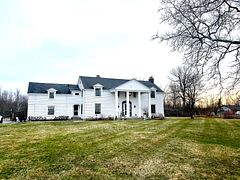 1927 Niagara Parkway, Fort Erie, ON L2A 5M4