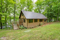 75 S Demerling Lane S, Frontenac, ON K0H 1T0