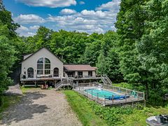 1013 Merrick Drive, Bracebridge, ON P1L 1X1