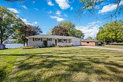 563 Riverside Drive, St. Clair, ON N0N 1G0