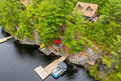 5760 Kahshe Lake, Gravenhurst, ON P0E 1G0