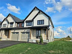 40 Anne Street W, Minto, ON N0G 1Z0
