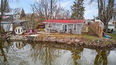 1071C Lakeside Drive, Prince Edward County, ON K0K 1T0