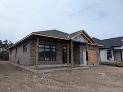 43 Mercedes Crescent, Kincardine, ON N2Z 1G8