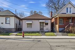 1382 Cannon Street E, Hamilton, ON L8H 1W1
