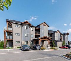 12 Beausoleil Lane 304, Blue Mountains, ON L9Y 2X5