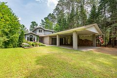10 Ryans Camp Lane, Laurentian Hills, ON K0J 1P0