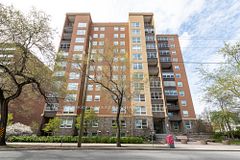 373 LAURIER Avenue E 906, Lower Town - Sandy Hill, ON K1N 8X6