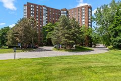 2871 Richmond Road 411, Britannia Heights - Queensway Terrace N and Area, ON K2B 8M5