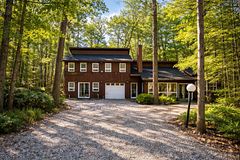 10277 Grand Oaks Drive, Lambton Shores, ON N0M 1T0