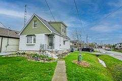76 Lincoln Avenue, St. Catharines, ON L2P 2C9