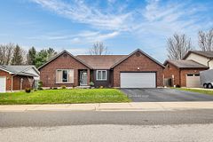 15 Gibson Drive, Tillsonburg, ON N4G 5G4