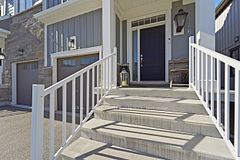 146 Sycamore Street, Blue Mountains, ON L9Y 4E4