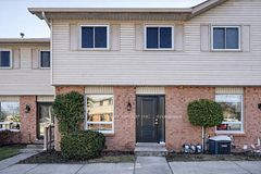 80 Acorn Crescent 3, London North, ON N6G 4R8