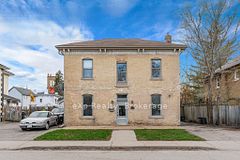 12 Fleet Street, Brantford, ON N3T 3S7