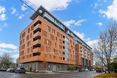 135 Barrette Street 607, Vanier and Kingsview Park, ON K1L 7Z9