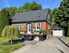 60 Galbraith Drive, Hamilton, ON L8G 1Z9