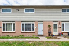 45 Gatewood Place 27, London East, ON N5Y 5A4
