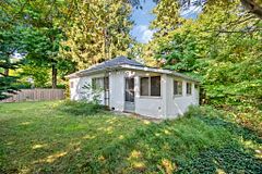 24 Huron Street N, Ashfield-Colborne-Wawanosh, ON N7A 3X9