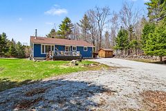 961 11th Concession Road, Lanark Highlands, ON K0G 1M0