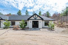 41948A Combermere Road, Madawaska Valley, ON K0J 1B0