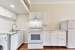 363 Barton Street E 1, Hamilton, ON L8L 2X8