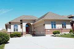 32 Magnolia Lane, Welland, ON L3B 6H9