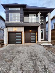 55 Hildred Street Main Level, Welland, ON L3B 0K1