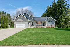 256 Boyce Street, Perth South, ON N0K 1X0