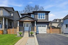 3 REMBE Avenue, Hamilton, ON L8H 7G5