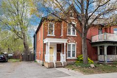 42 Erie Avenue, Hamilton, ON L8N 2W6