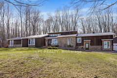 8180 Gibbs Road, East Hawkesbury, ON K0B 1M0