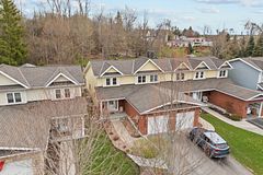 22 Deane Street, Kawartha Lakes, ON K0M 1N0