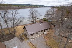 344 Perry Avenue, Killarney, ON P0M 2A0